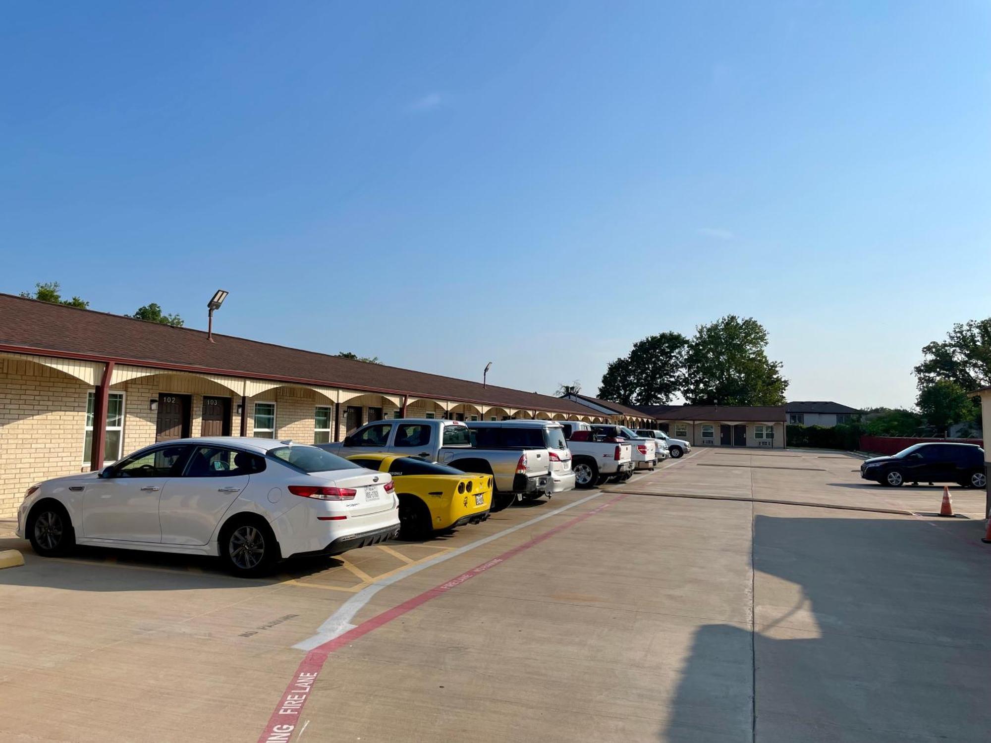 Ankur Inn Motel Dallas Esterno foto